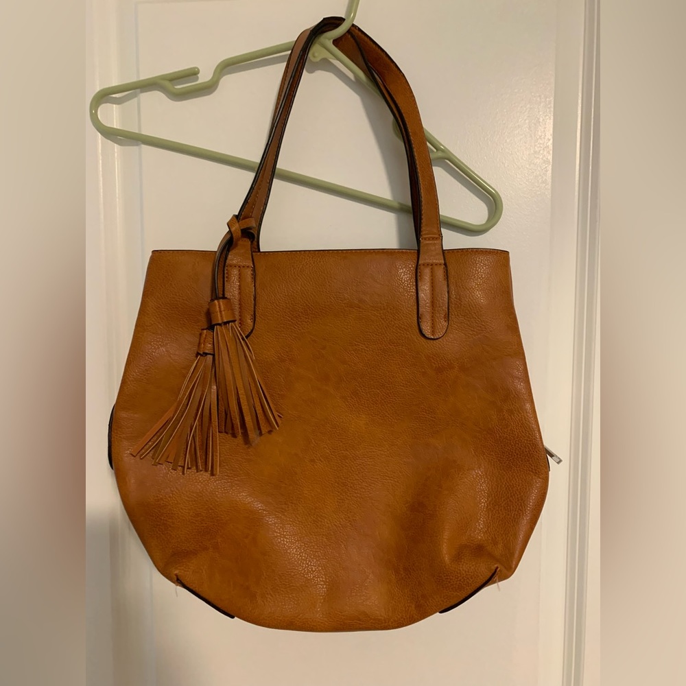 Charming Charlie purse